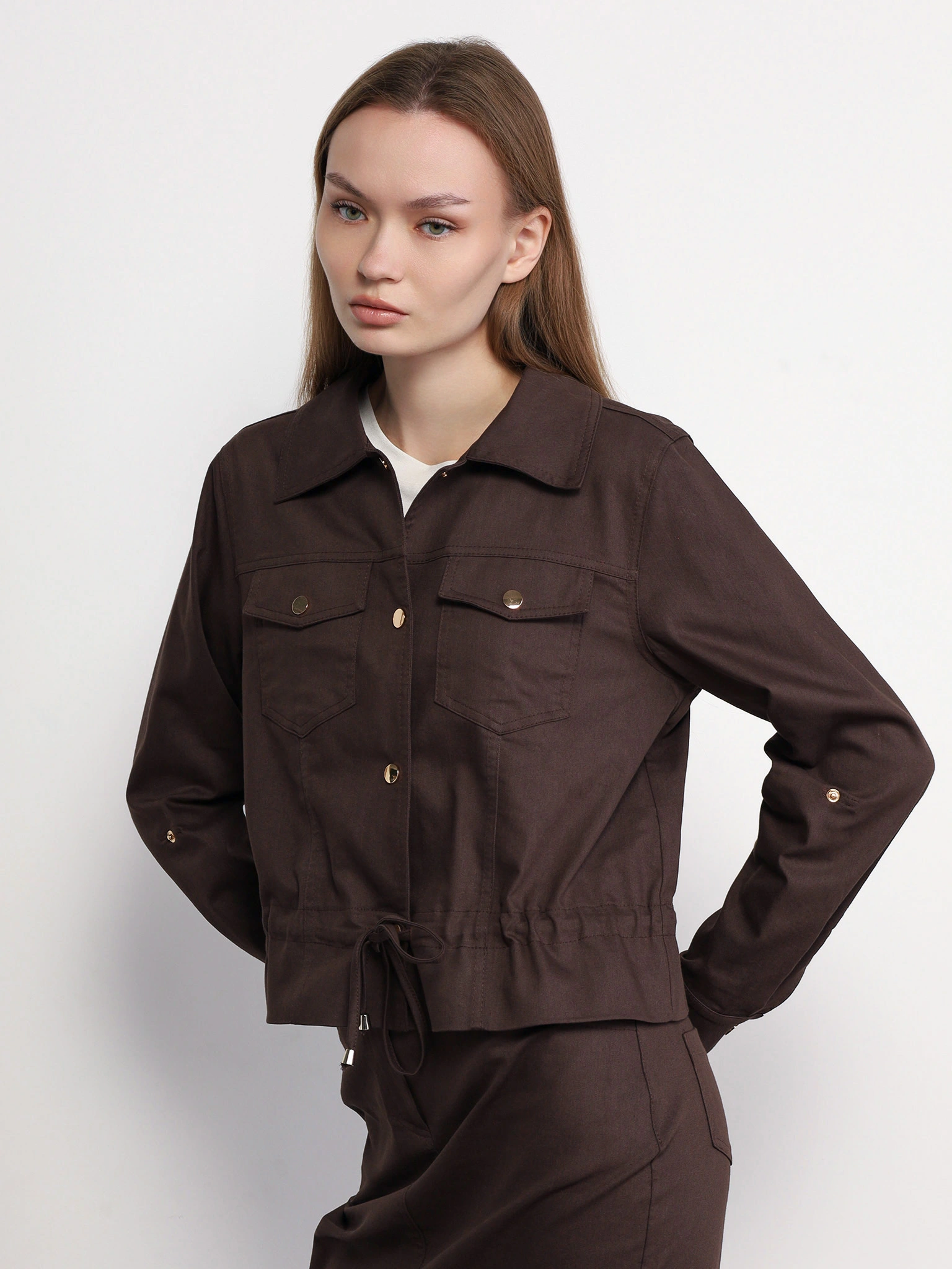 Жакет темно-коричневого цвета с кокеткой